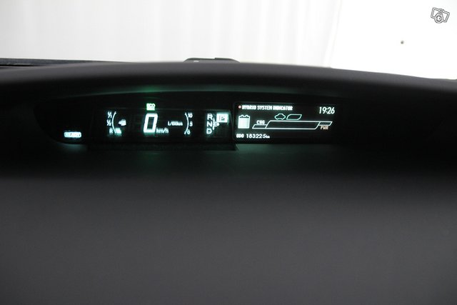 Toyota Prius Phev 21