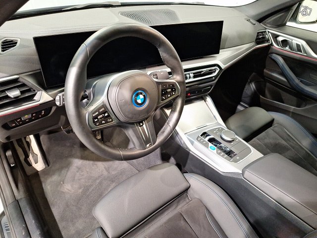 BMW I4 7