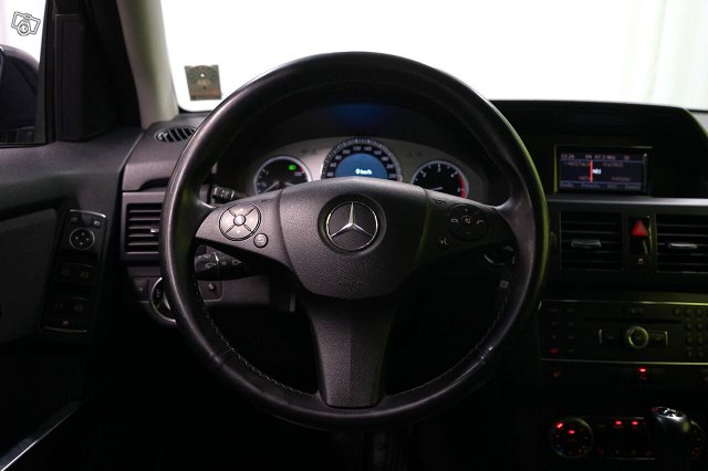 Mercedes-Benz GLK 13