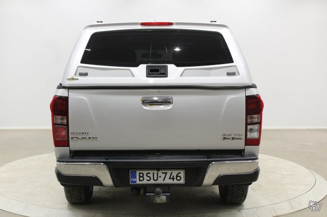 Isuzu D-Max 6