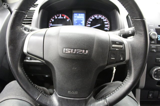 Isuzu D-Max 14