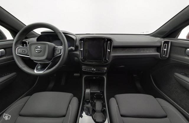 Volvo C40 9