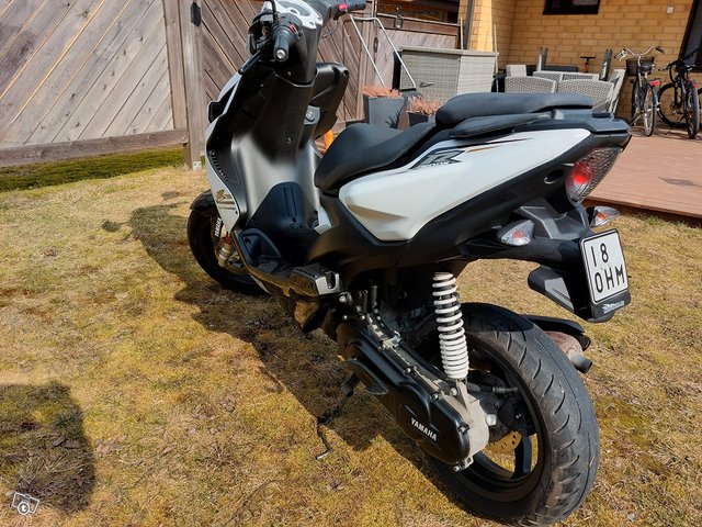Yamaha Aerox R 50cc 5