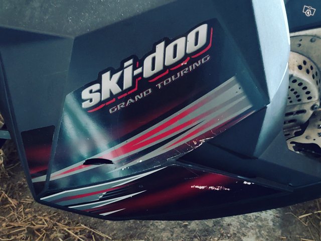 Skidoo Grand Touring 6