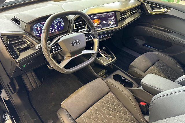 Audi Q4 E-tron 6