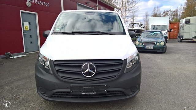 Mercedes-Benz Vito 2