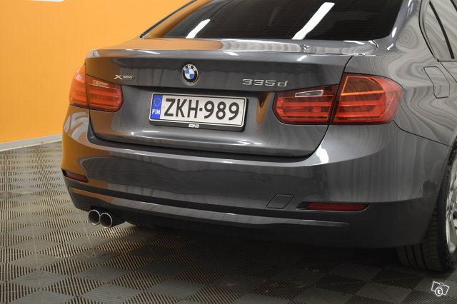 BMW 335 9