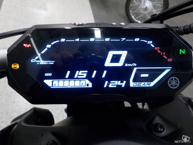 Yamaha MT-07 9