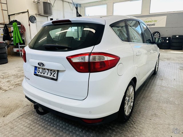 Ford C-Max 16