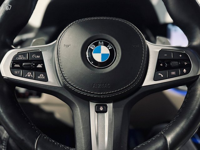 BMW X7 21