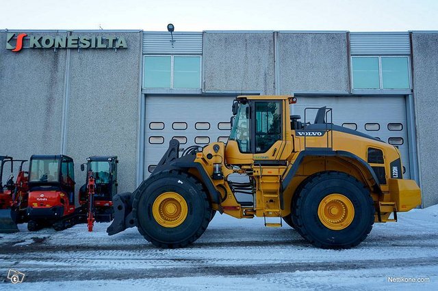 Volvo L220H PIKAKIINNIKKEELLÄ, kuva 1