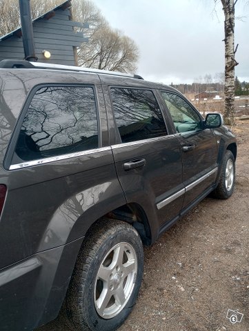 Jeep Grand Cherokee 14