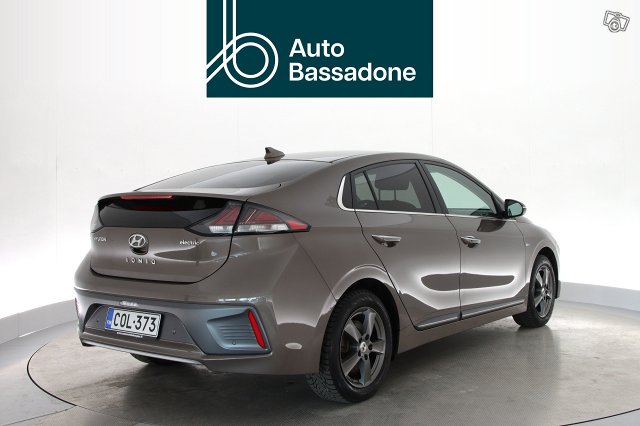 HYUNDAI IONIQ Electric 6