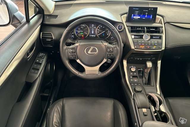 LEXUS NX 7