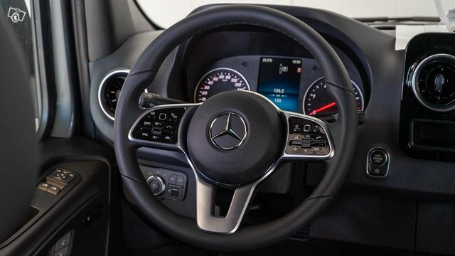 Mercedes-Benz Sprinter 19