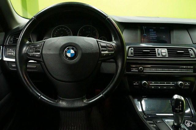 BMW 525 14