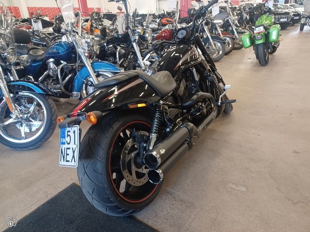 Harley-Davidson VRSCDX 2