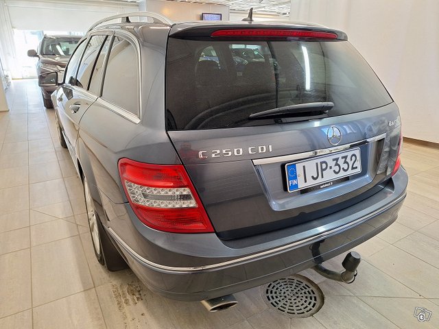 Mercedes-Benz C 3