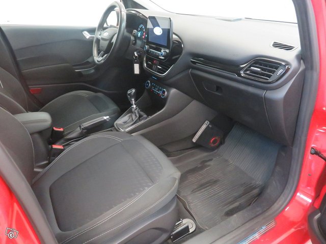 Ford Fiesta 12