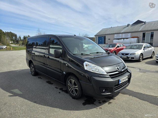 Toyota Proace 5