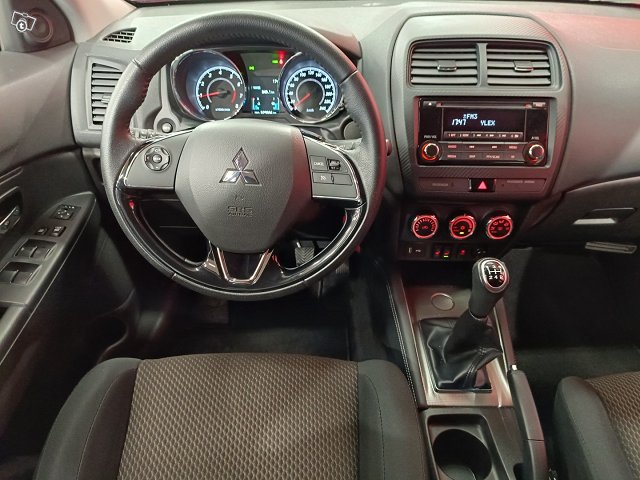 Mitsubishi ASX 12