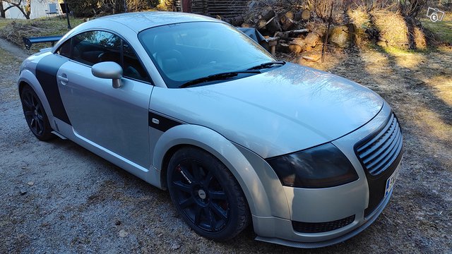 Audi TT 2