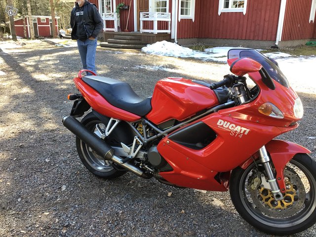 Ducati ST4 2