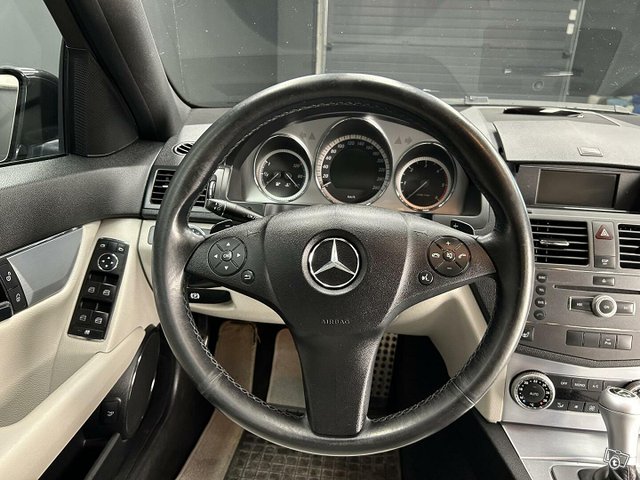 Mercedes-Benz C 3