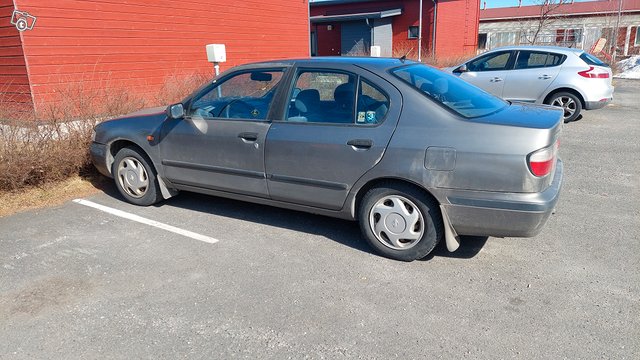 Nissan Primera 2