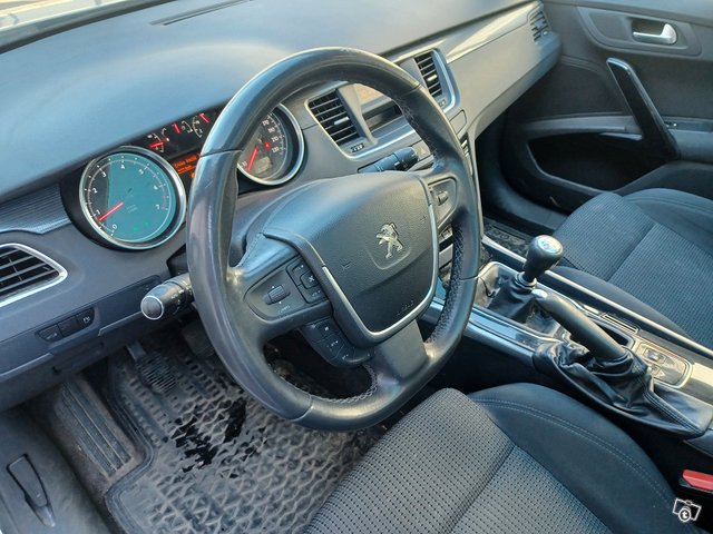 Peugeot 508 6