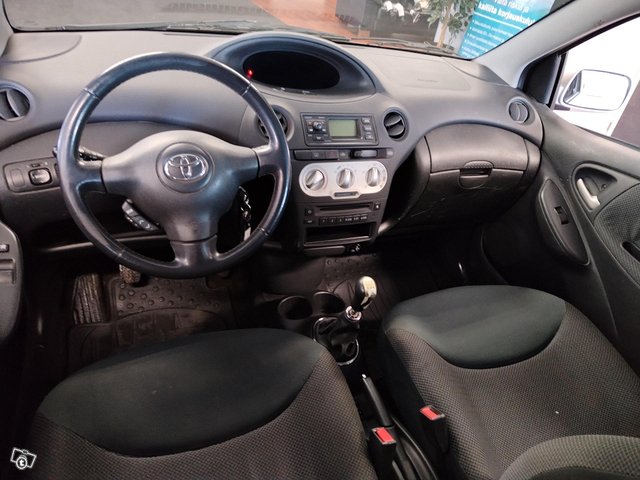 Toyota Yaris 3