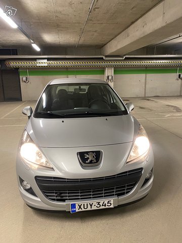 Peugeot 207 1