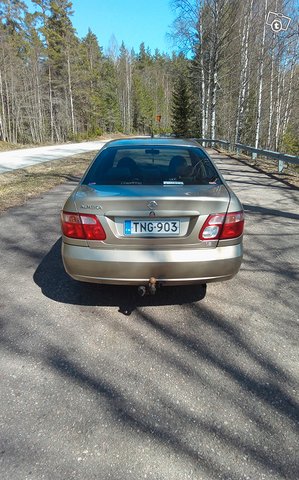 Nissan Almera 2