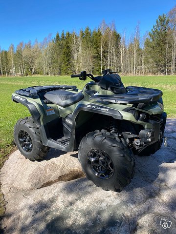 Can-Am Outlander pro 570 1