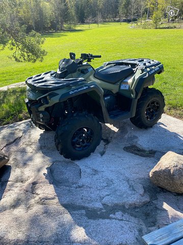 Can-Am Outlander pro 570 3