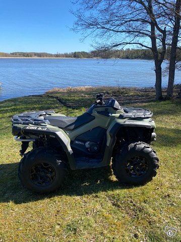 Can-Am Outlander pro 570 4