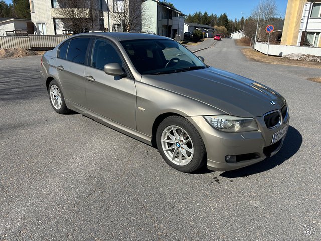 BMW 3-sarja 3