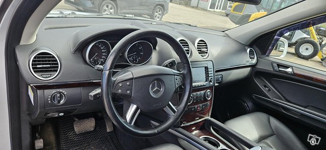 Mercedes-Benz GL 5