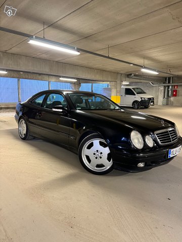 Mercedes-Benz CLK 320, kuva 1