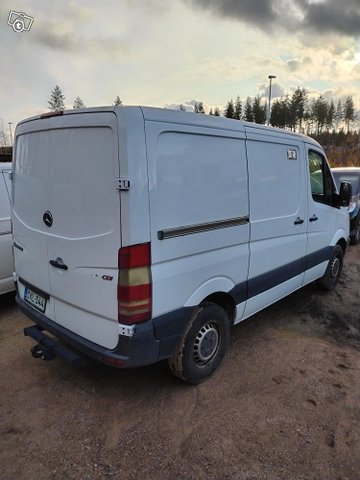 Mercedes-Benz Sprinter 9