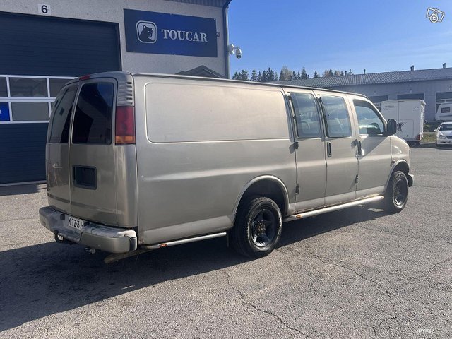 Chevrolet Chevy Van 5