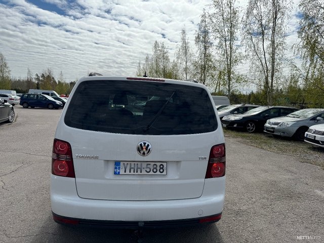 Volkswagen Touran 5