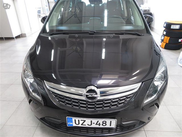 Opel Zafira Tourer 5
