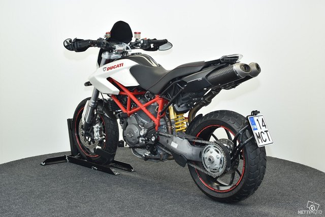 Ducati Hypermotard 6