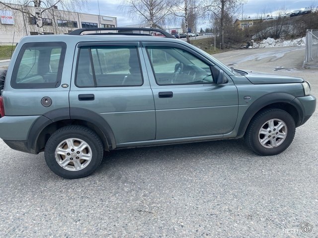 Land Rover Freelander 6