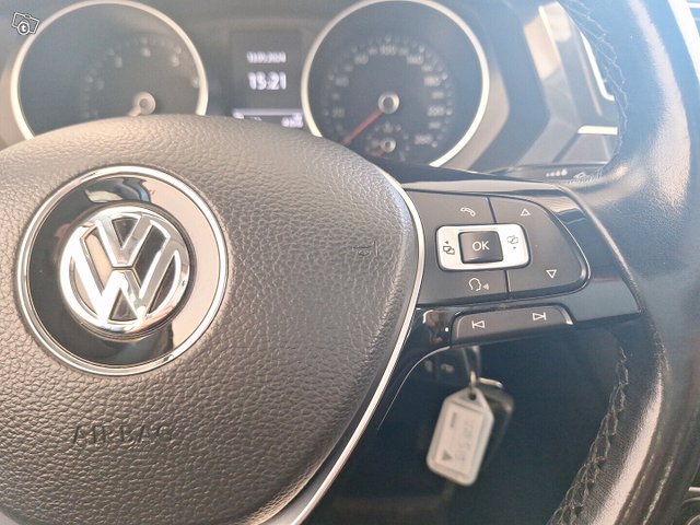 Volkswagen Tiguan 16