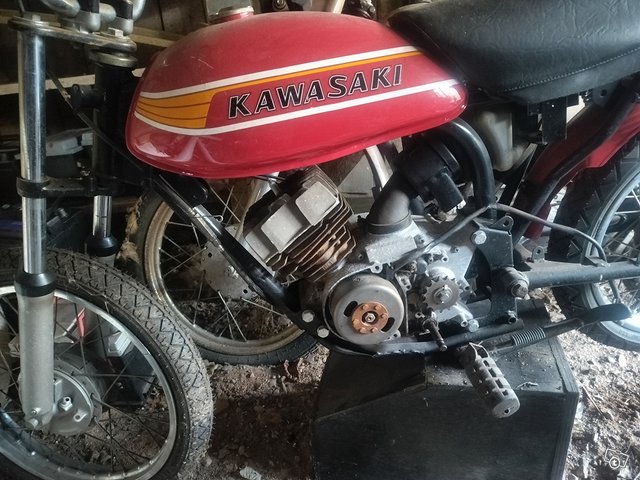 Kawasaki km 90 3