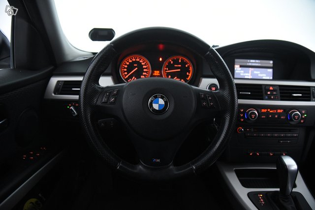 BMW 330 20