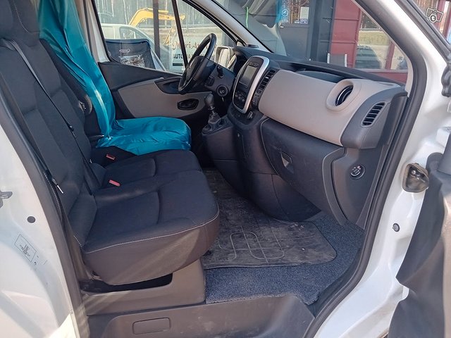 Renault Trafic 6