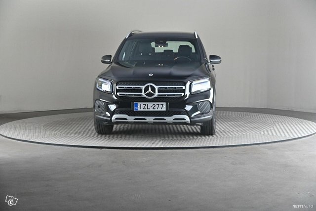 Mercedes-Benz GLB 3